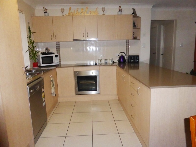 10 Zachary Street, Eagleby QLD 4207