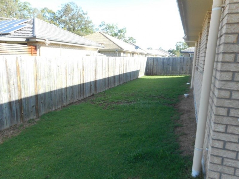 10 Zachary Street, Eagleby QLD 4207