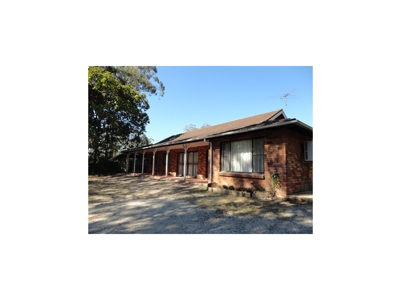 40 Barokee Dve, Tanah Merah QLD 4128
