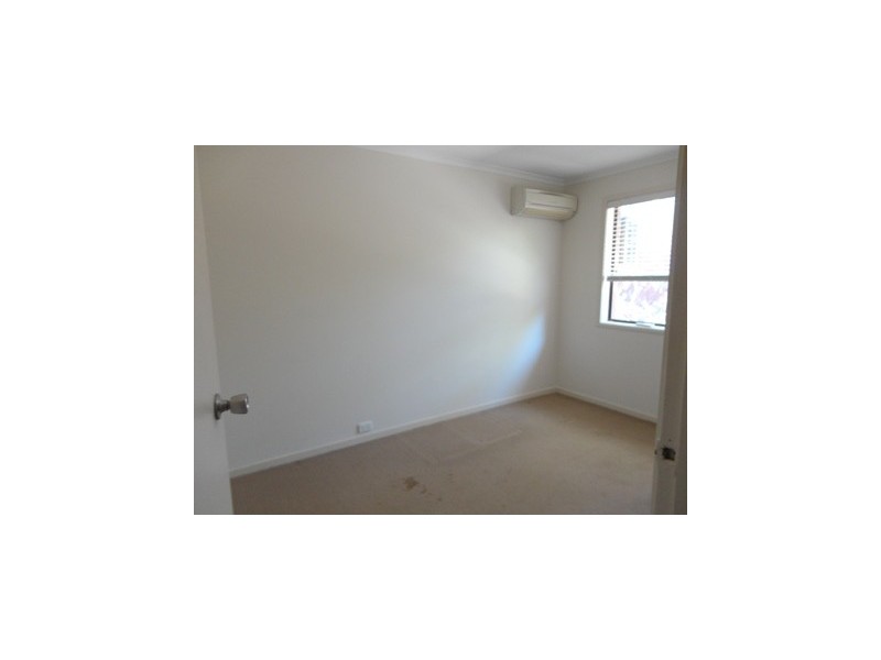 40 Barokee Dve, Tanah Merah QLD 4128