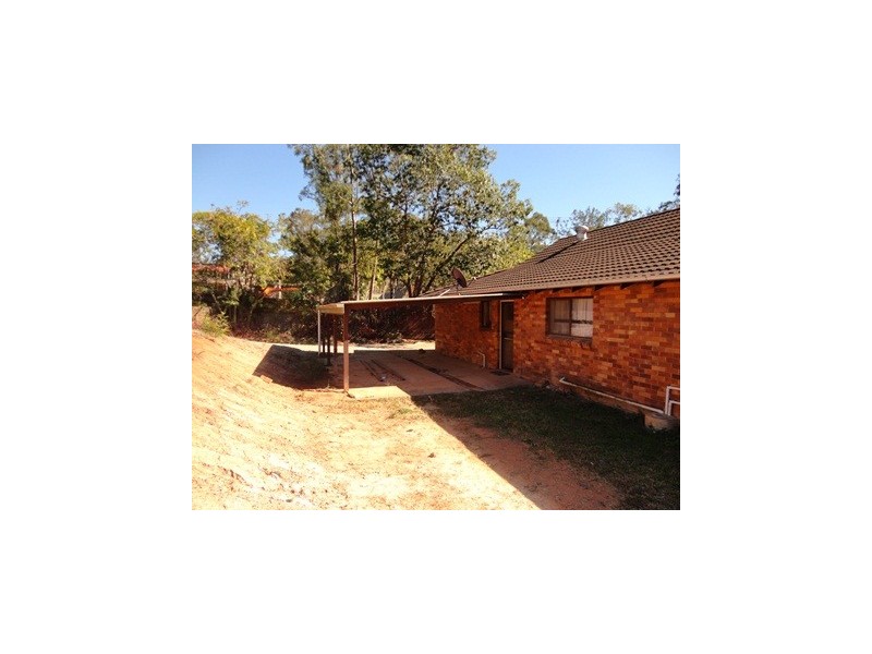 40 Barokee Dve, Tanah Merah QLD 4128