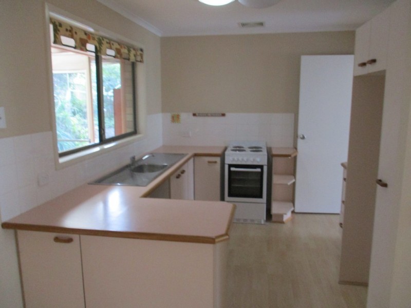 30 Adelong Rd, Shailer Park QLD 4128