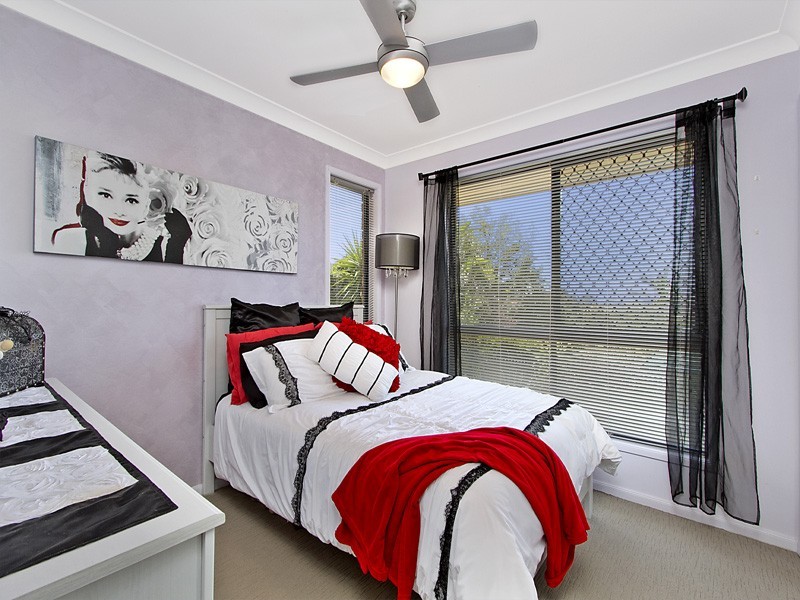 23 Lucy Drive, Edens Landing QLD 4207