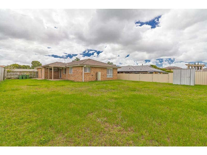 45 Lennon Drive, Windaroo QLD 4207