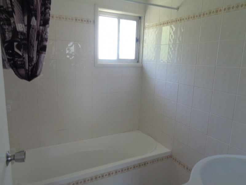 14 Londy St, Eagleby QLD 4207