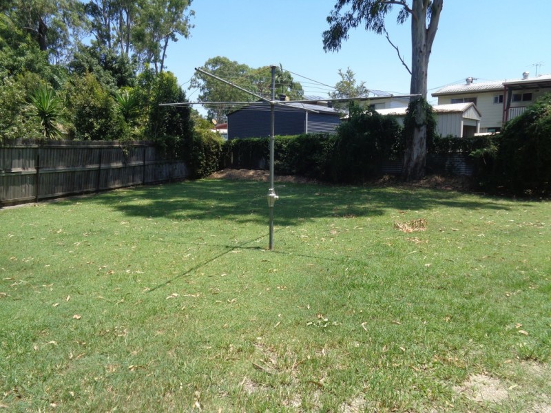 14 Londy St, Eagleby QLD 4207