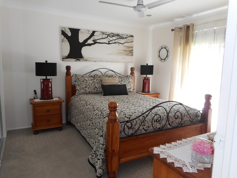 5 Glendevon Crescent, Mount Warren Park QLD 4207