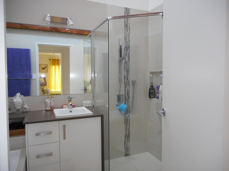 5 Glendevon Crescent, Mount Warren Park QLD 4207