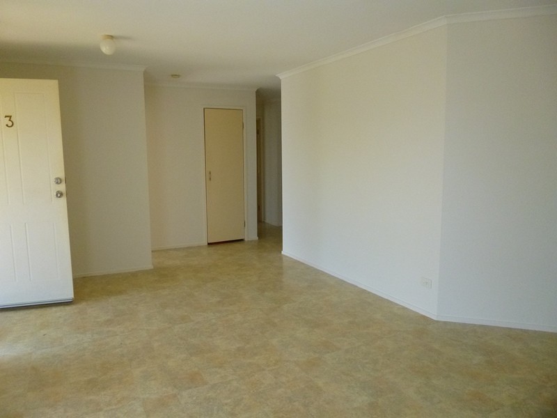 3 Burrum Crt, Eagleby QLD 4207