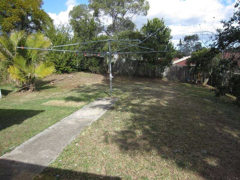 3 Burrum Crt, Eagleby QLD 4207