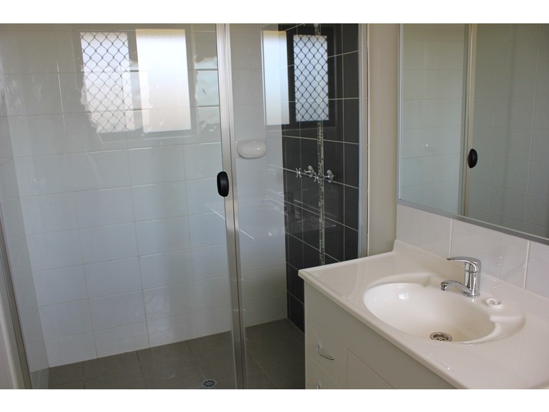 2 Starling St, Eagleby QLD 4207