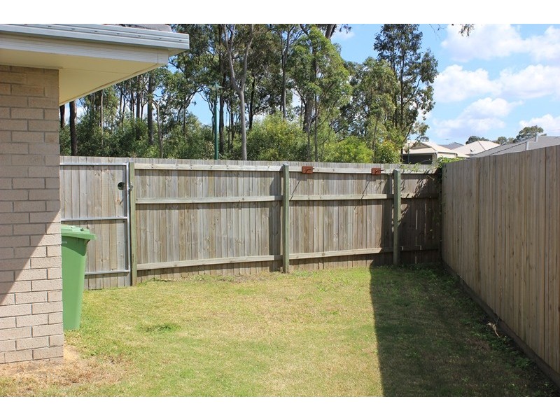 2 Starling St, Eagleby QLD 4207