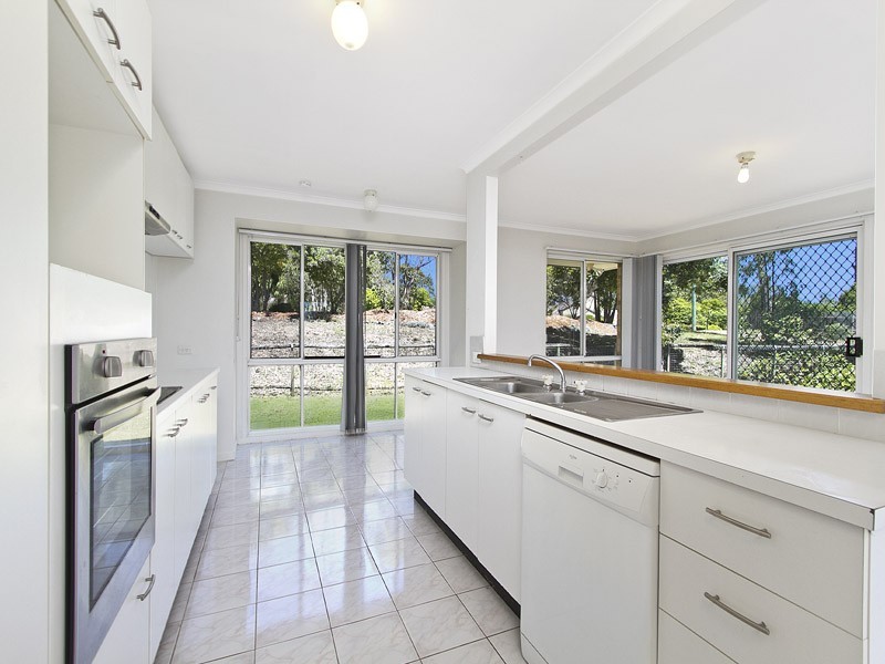 8 Hoopla Hannah Court, Yatala QLD 4207