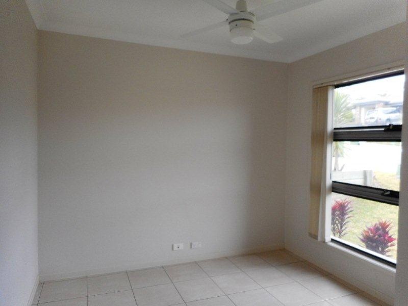 8 Carrawinya St, Waterford QLD 4133