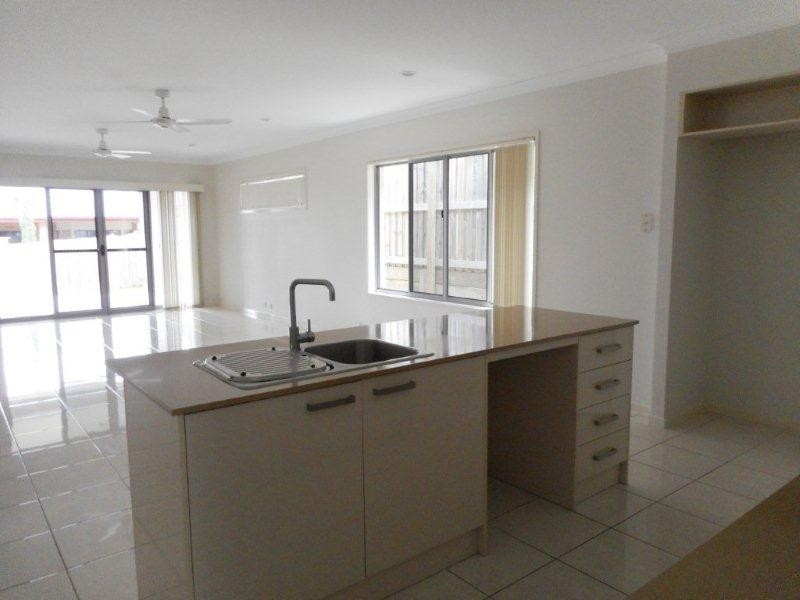 8 Carrawinya St, Waterford QLD 4133