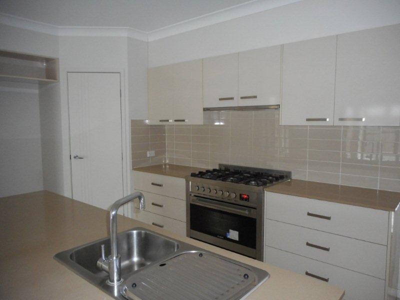 8 Carrawinya St, Waterford QLD 4133