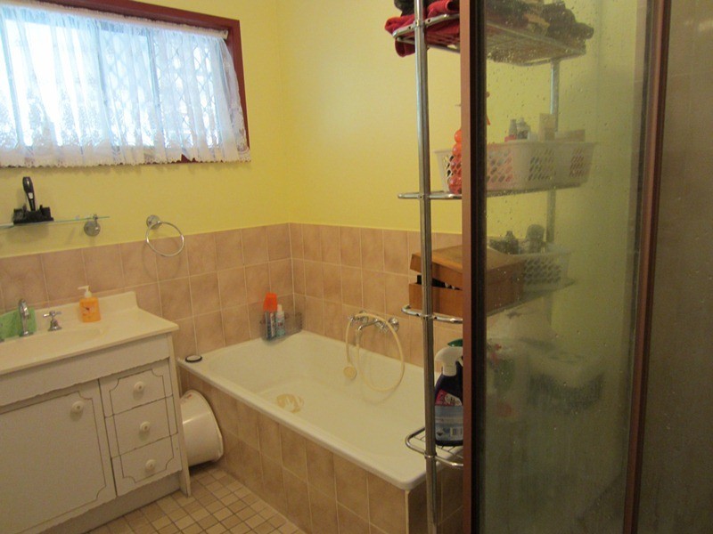 50 Avonmore Street, Edens Landing QLD 4207