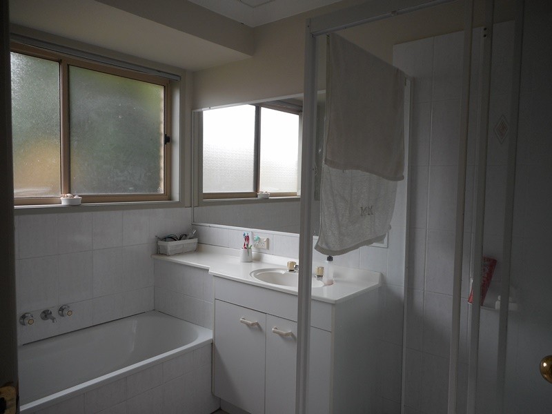 5 Haussman Court, Meadowbrook QLD 4131