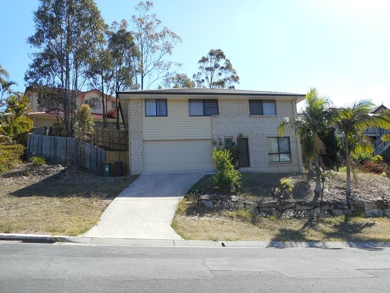 7 Hillside Cres, Edens Landing QLD 4207