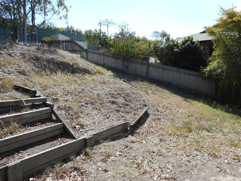 7 Hillside Cres, Edens Landing QLD 4207