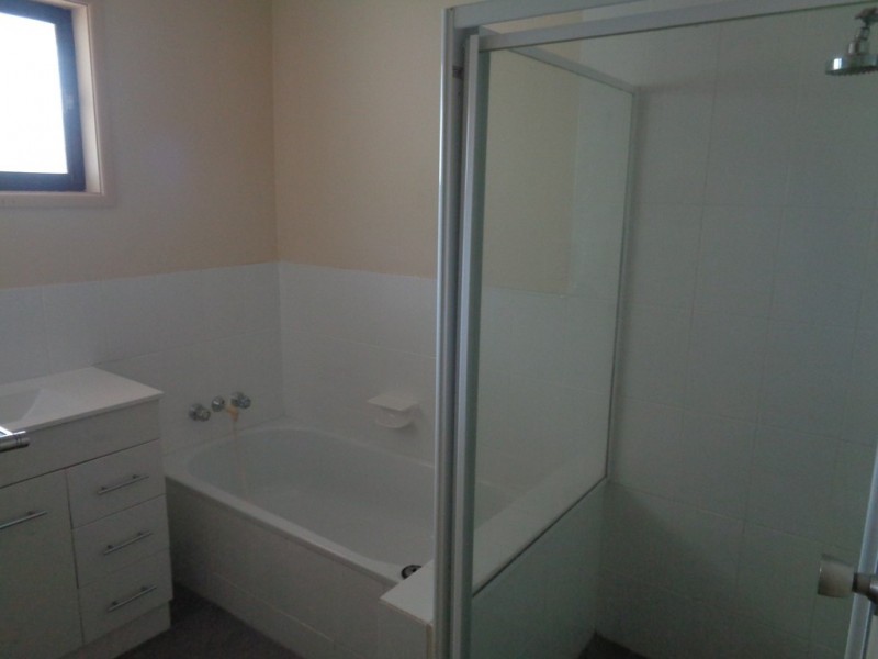 16 Darwin St, Beenleigh QLD 4207