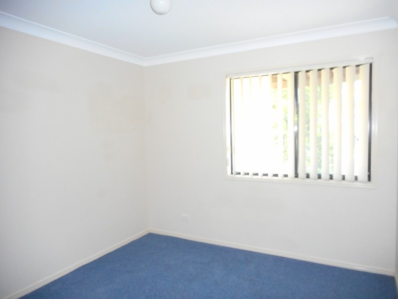 7 Hillside Cres, Edens Landing QLD 4207