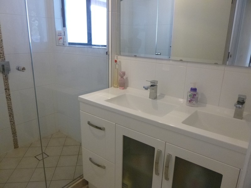 6 Jeffrey Ct, Mount Warren Park QLD 4207
