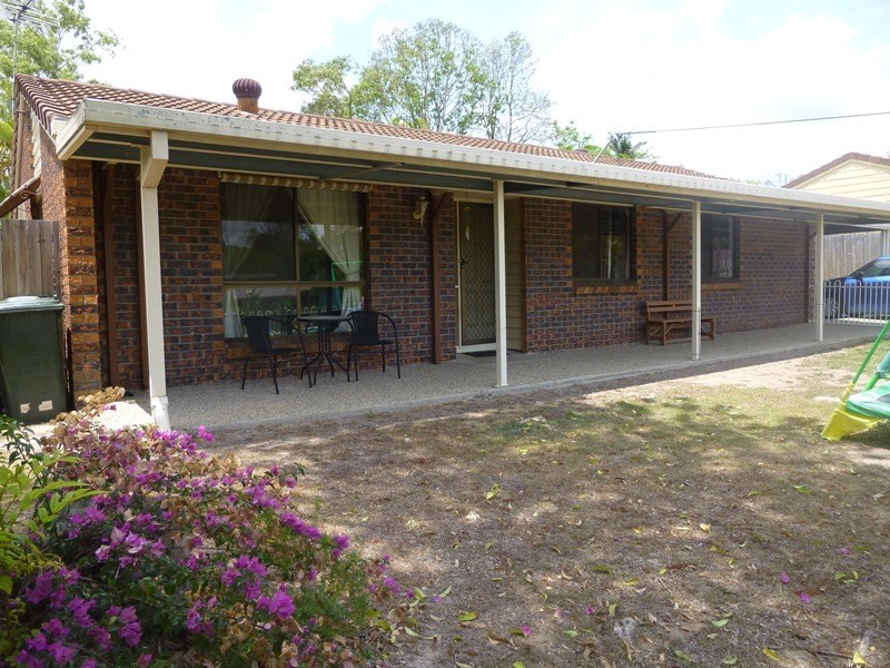6 Jeffrey Ct, Mount Warren Park QLD 4207