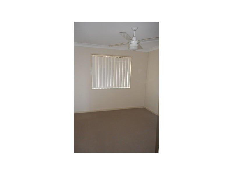 8 Kite St, Eagleby QLD 4207