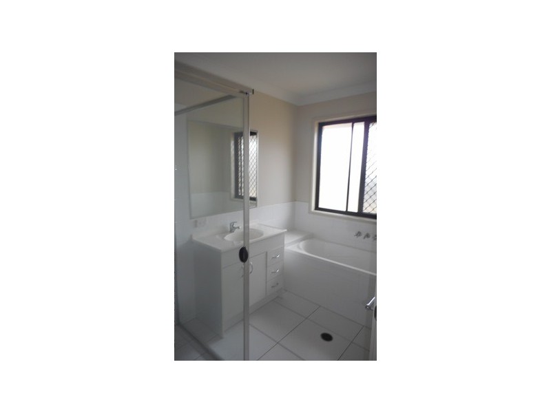 8 Kite St, Eagleby QLD 4207