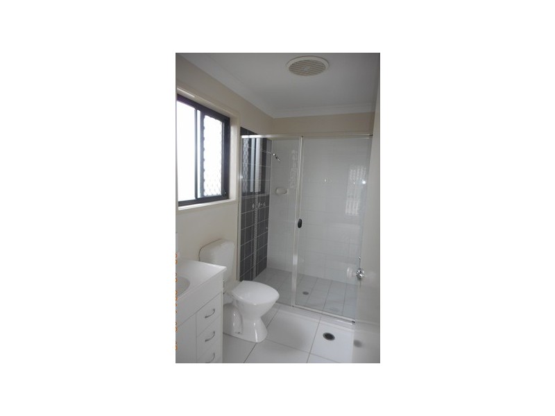 8 Kite St, Eagleby QLD 4207