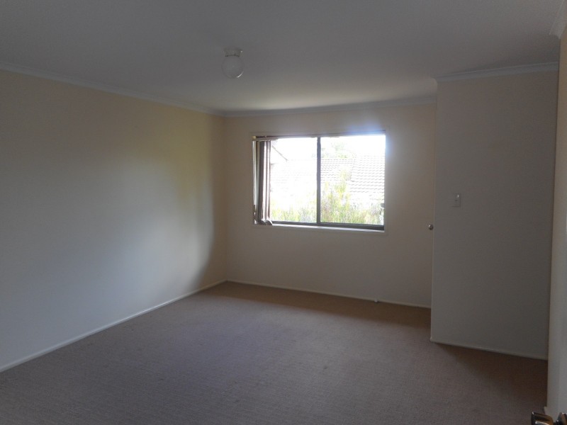6 Beetson Crt, Eagleby QLD 4207