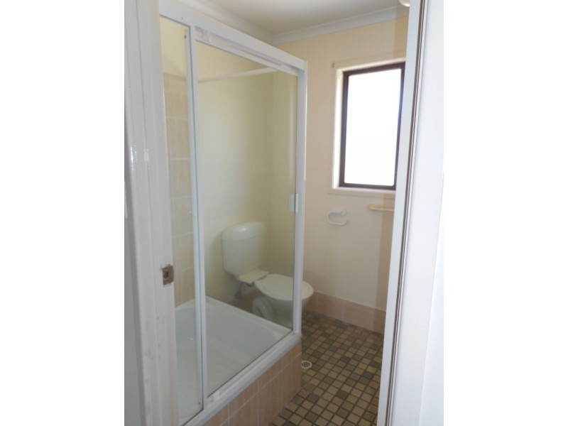 6 Beetson Crt, Eagleby QLD 4207