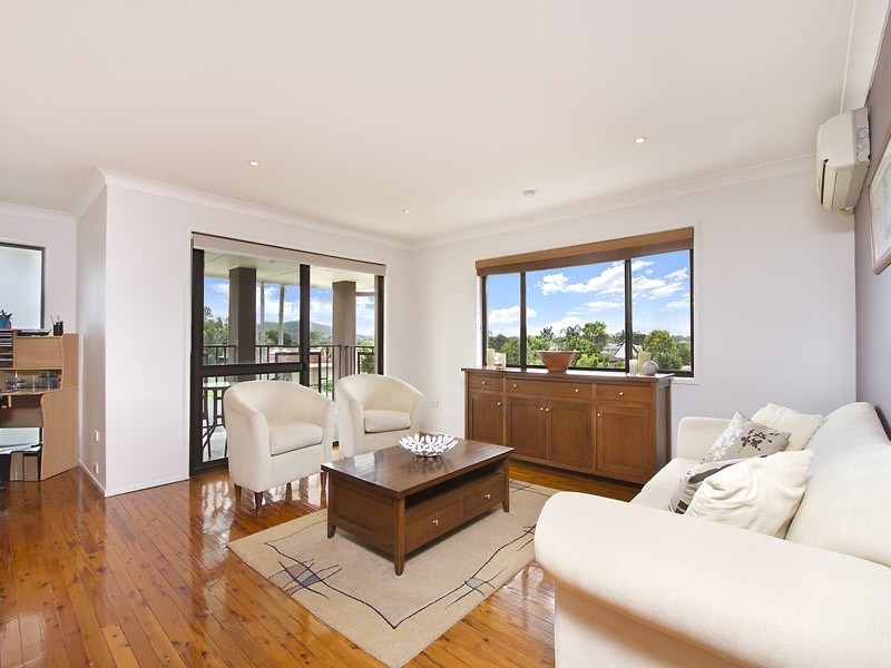 131 Mt Warren Blvde, Mount Warren Park QLD 4207