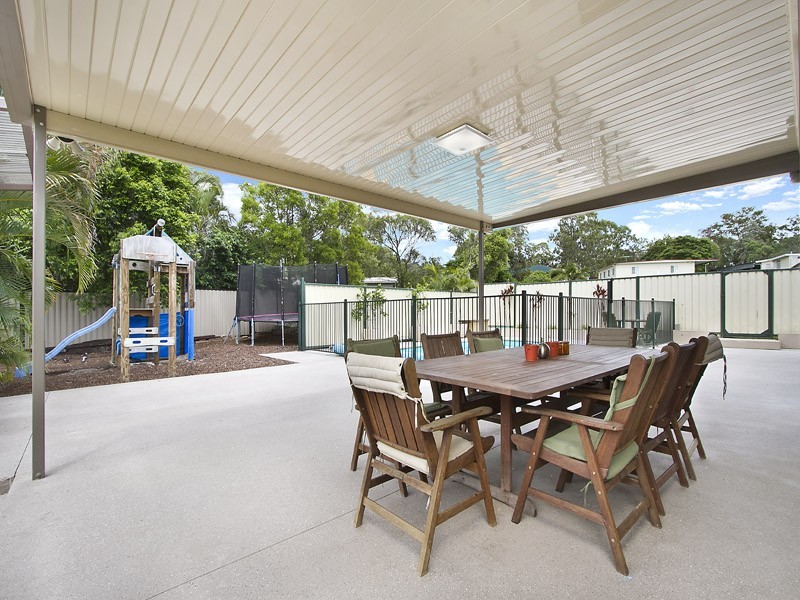131 Mt Warren Blvde, Mount Warren Park QLD 4207