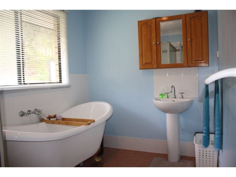 13 Gaynor Crt, Mount Warren Park QLD 4207