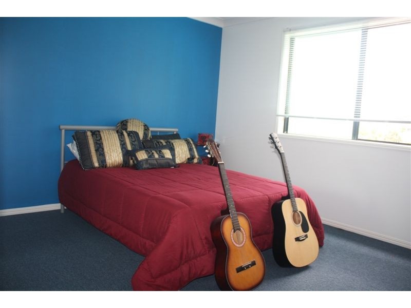 13 Gaynor Crt, Mount Warren Park QLD 4207