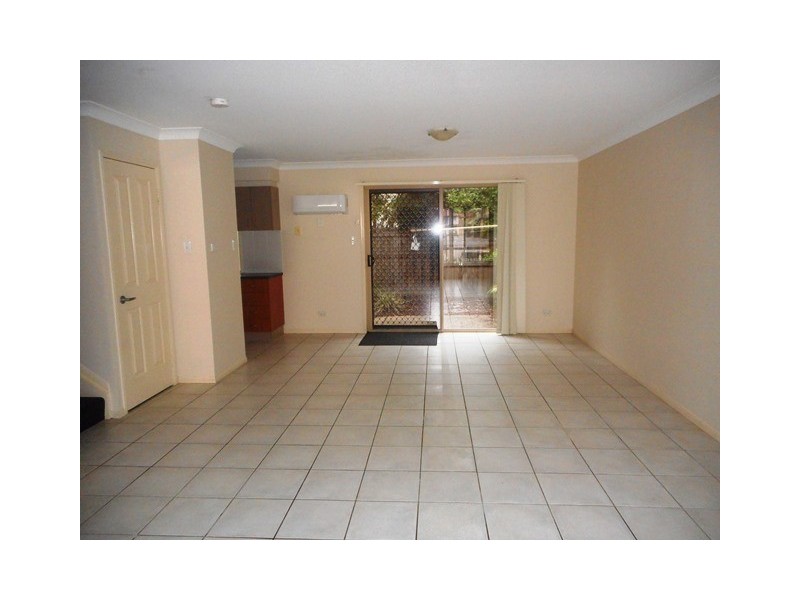 17/147 Fryar Rd, Eagleby QLD 4207