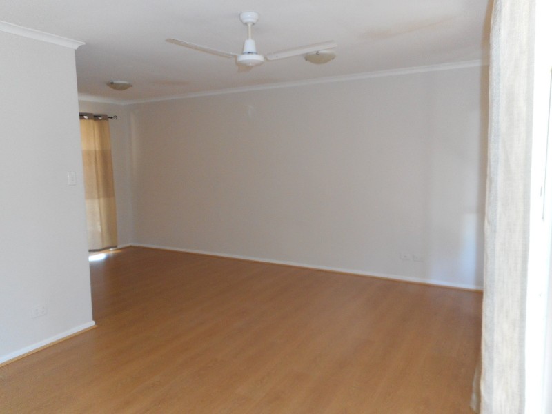 3 Balmoral St, Eagleby QLD 4207