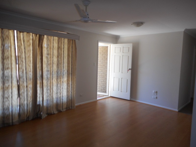 3 Balmoral St, Eagleby QLD 4207
