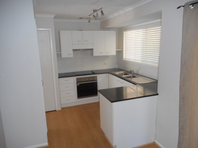 3 Balmoral St, Eagleby QLD 4207