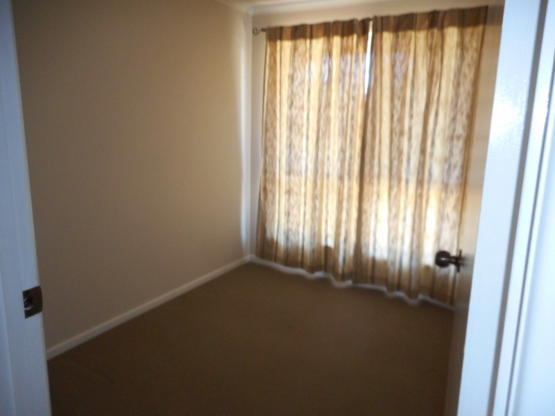3 Balmoral St, Eagleby QLD 4207
