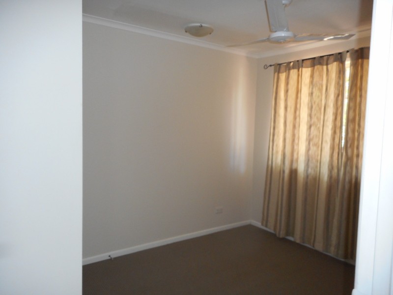 3 Balmoral St, Eagleby QLD 4207