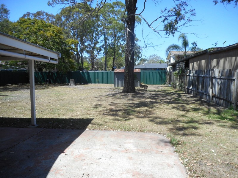 3 Balmoral St, Eagleby QLD 4207
