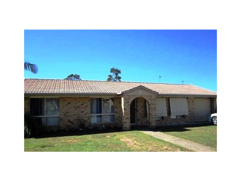 4 Manhattan Dve, Eagleby QLD 4207