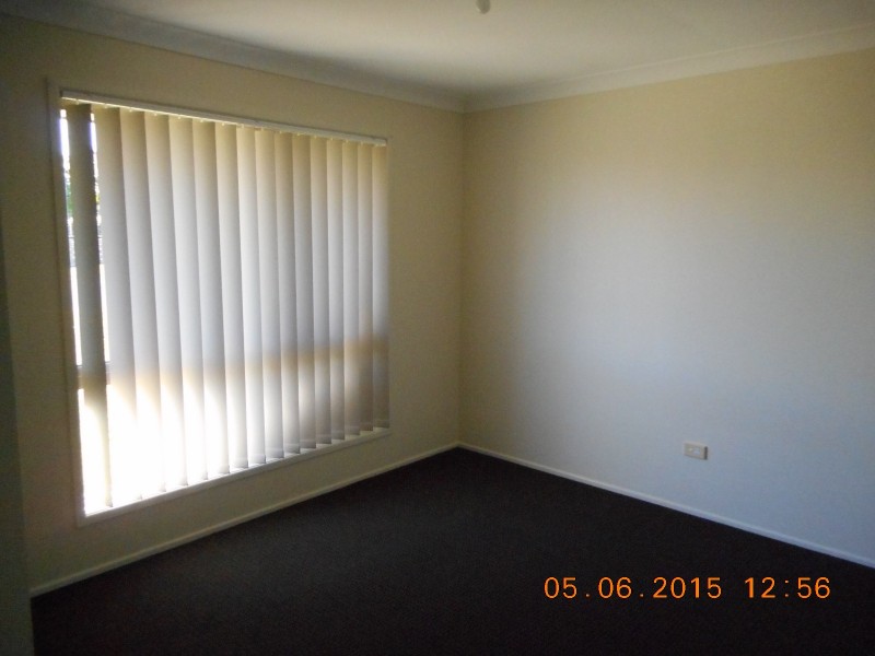 4 Manhattan Dve, Eagleby QLD 4207