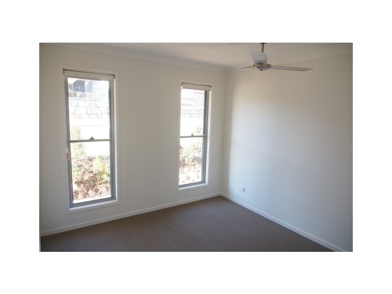 43 Frankland Ave, Waterford QLD 4133