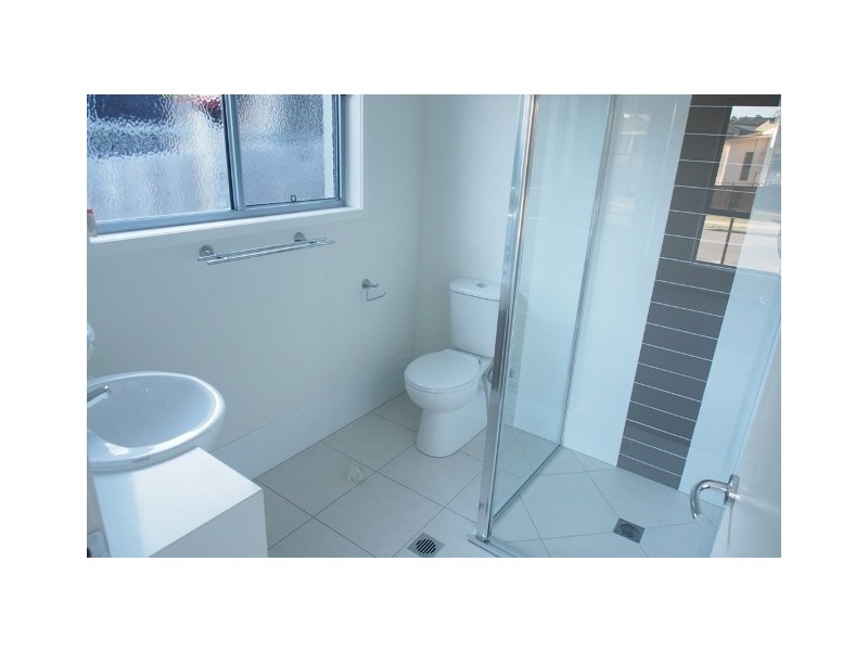 43 Frankland Ave, Waterford QLD 4133