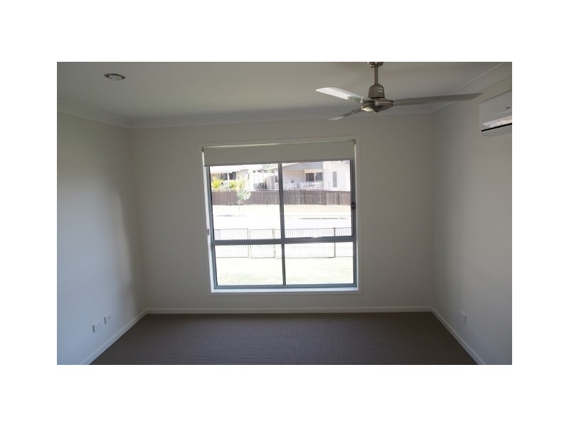 43 Frankland Ave, Waterford QLD 4133