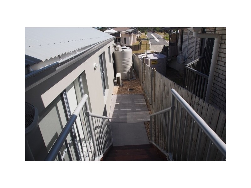 43 Frankland Ave, Waterford QLD 4133